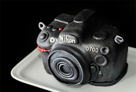 Incredible Nikon D700 DSLR Cake 4