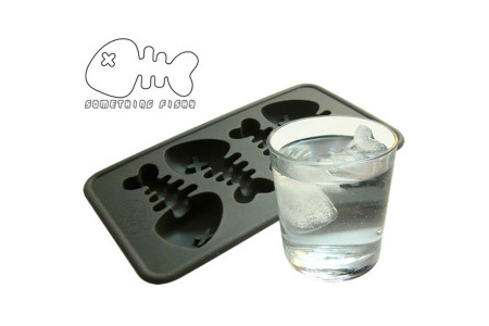 20 Unusual and Creative Ice Cube Trays Seen On www.coolpicturegallery.net