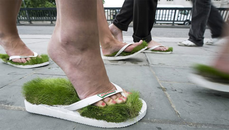 Grass Flip Flops عکس: طراحی وسایل مختلف ملهم از طبیعت