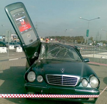 Motorola RAZR Car Advertisement