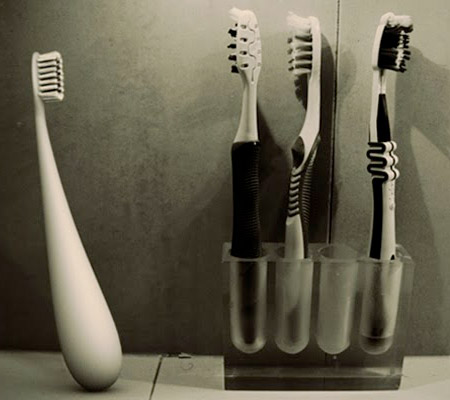 DEWS Toothbrush