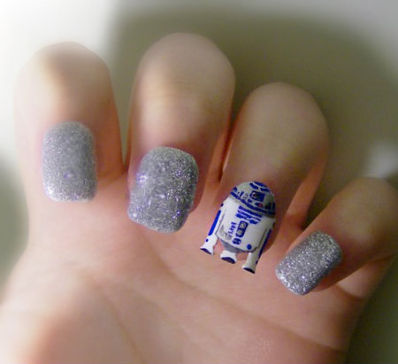 R2-D2 Nails