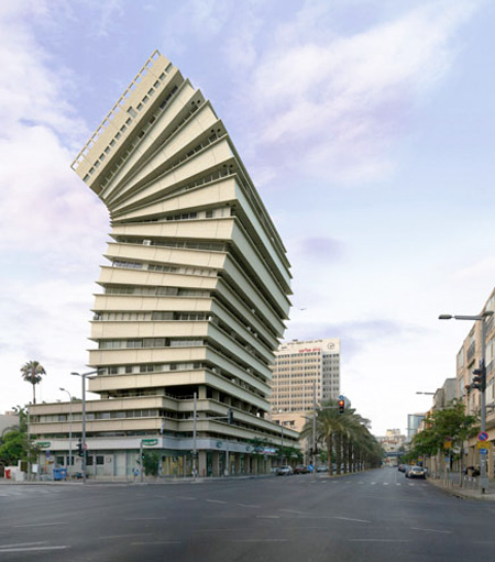 Building by Victor Enrich