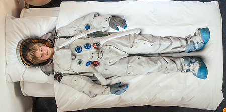   Dream House on Astronaut Bed Make Your Dream Flying To Space    Updatec   Technology