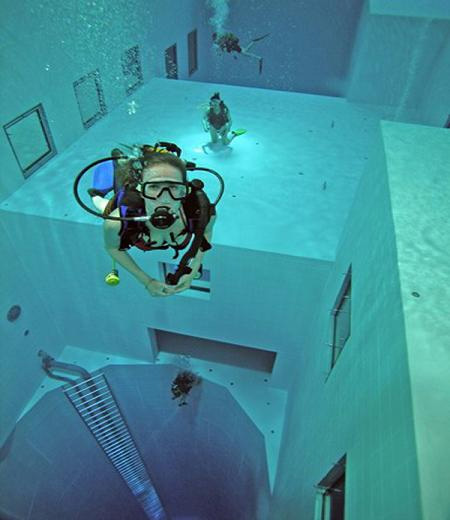 The Deepest Diving Pool in the World 5