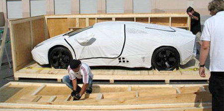 Unpacking Lamborghini Reventon