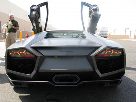 Unpacking New Lamborghini Reventon 12