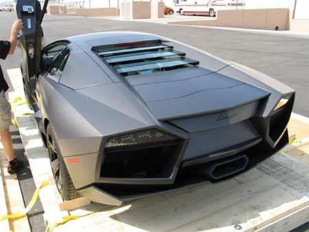 Unpacking New Lamborghini Reventon 8