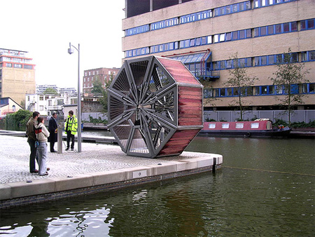 Incredible Rolling Bridge in London 2