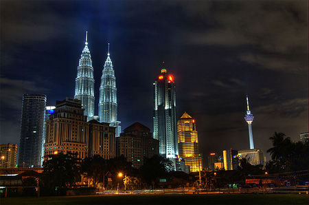 Kuala Lumpur Nightscape by Ariffin