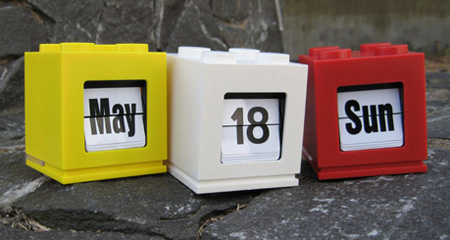 LEGO Desktop Calendar