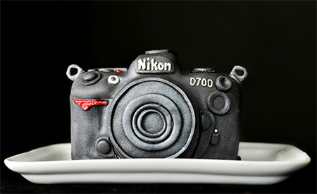 Incredible Nikon D700 DSLR Cake 2