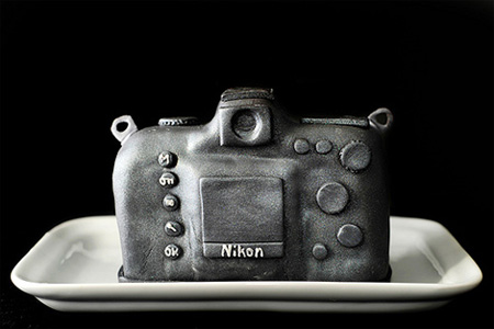 Incredible Nikon D700 DSLR Cake 3