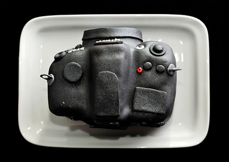 Incredible Nikon D700 DSLR Cake 5