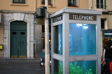 Aquarium Telephone Booth in France 2