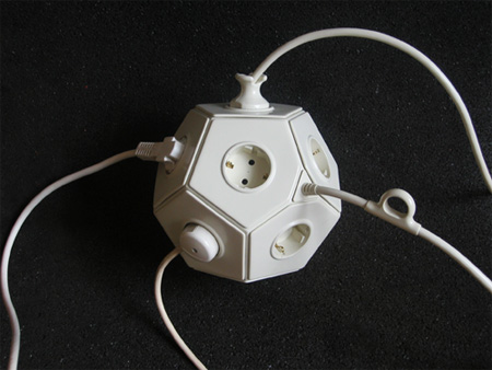 E-Ball Multiplug Connector