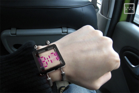 Vain Transparent Watch