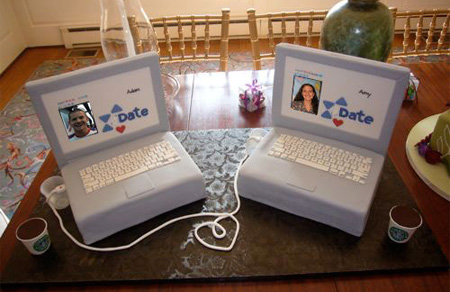 Internet Dating Wedding Cake