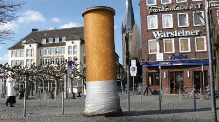 Anti Smoking Column Advertisement