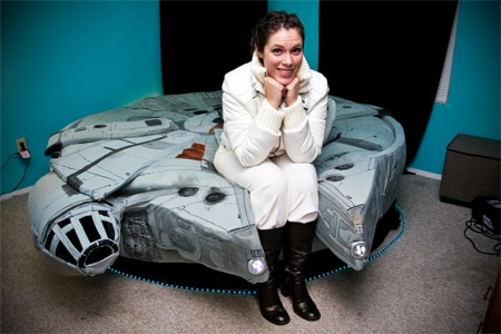 Millennium Falcon Bed