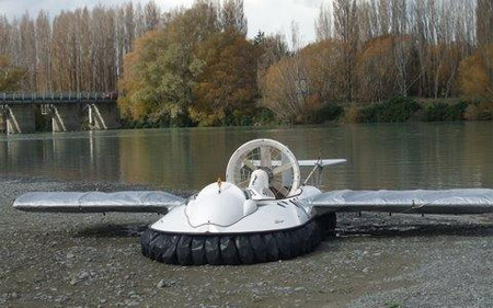 Hovercraft by Rudy Heeman