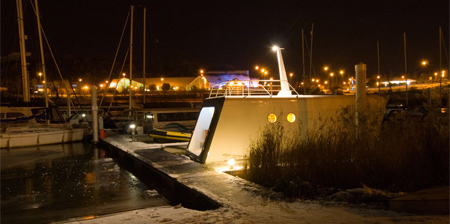 Modern Office Floats on Water