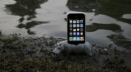 Hippo iPhone Dock