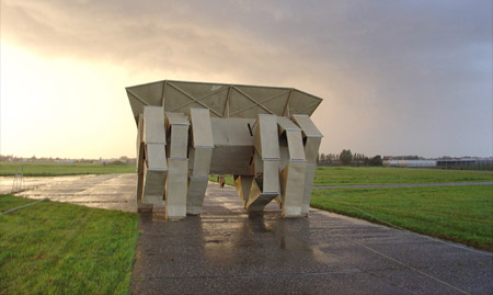 Walking Sculpture by Theo Jansen