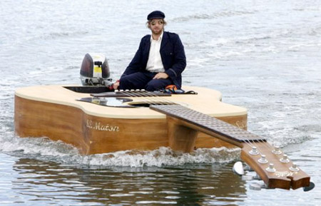 Guitar Boat