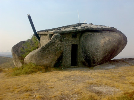 Casa do Penedo