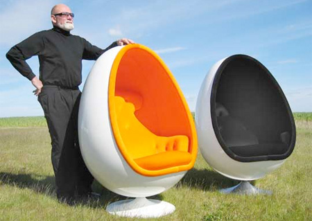 Ovalia Egg Chair