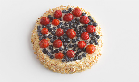 Summer Cake with Berries