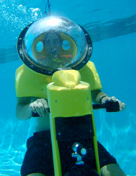 HydroBOB Underwater Scooter