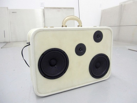Suitcase Speaker