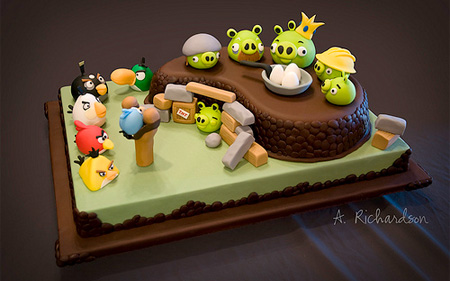 Angry Birds Cake