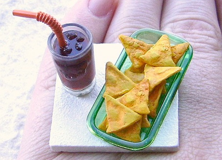 Cola and Chips Ring