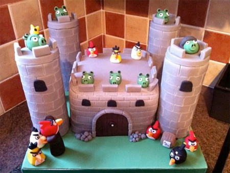 Angry Birds Cake