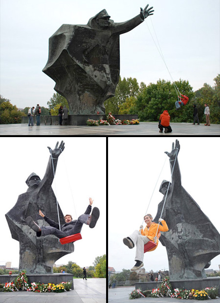 Monument Swing