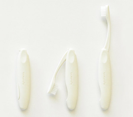 Folding Toothbrush