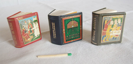 Tiny Books