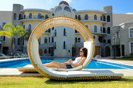 Loopita Chaise Lounge