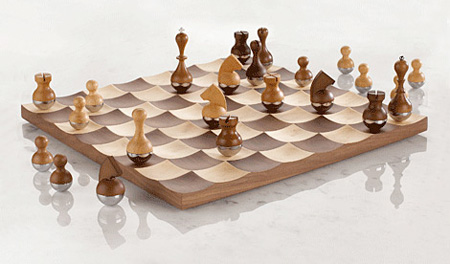 Wobble Chess Set