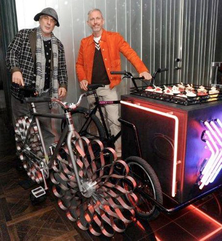 Bicycle with Metal Wheels