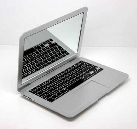 MacBook Mirror