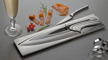 Beautiful Nesting Knives Designed by Mathematics