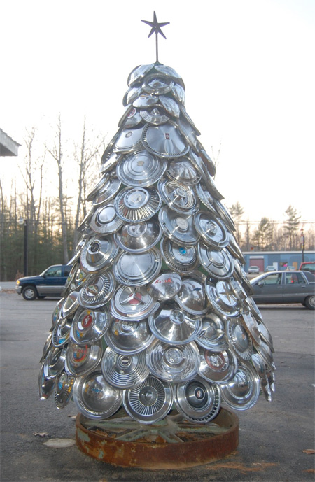 Hubcap Christmas Tree