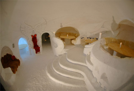 Igloo Hotel