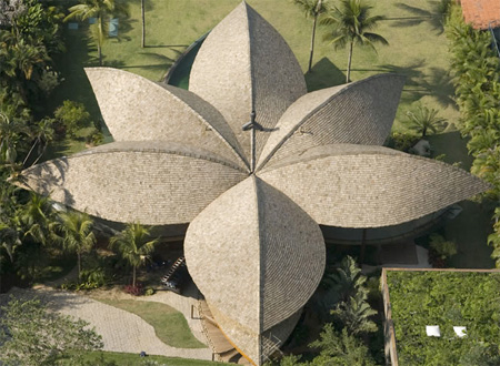 Leaf House in Brazil