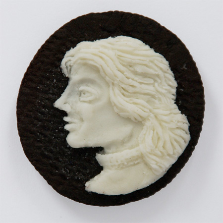 Oreo Cameo