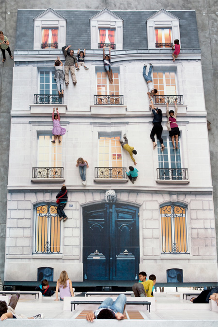 Building by Leandro Erlich